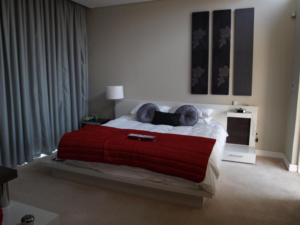Laluxe Hotel Дърбан Екстериор снимка