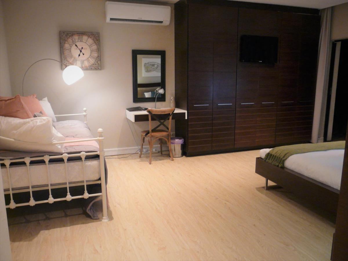 Laluxe Hotel Дърбан Екстериор снимка