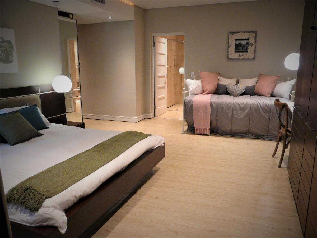 Laluxe Hotel Дърбан Екстериор снимка