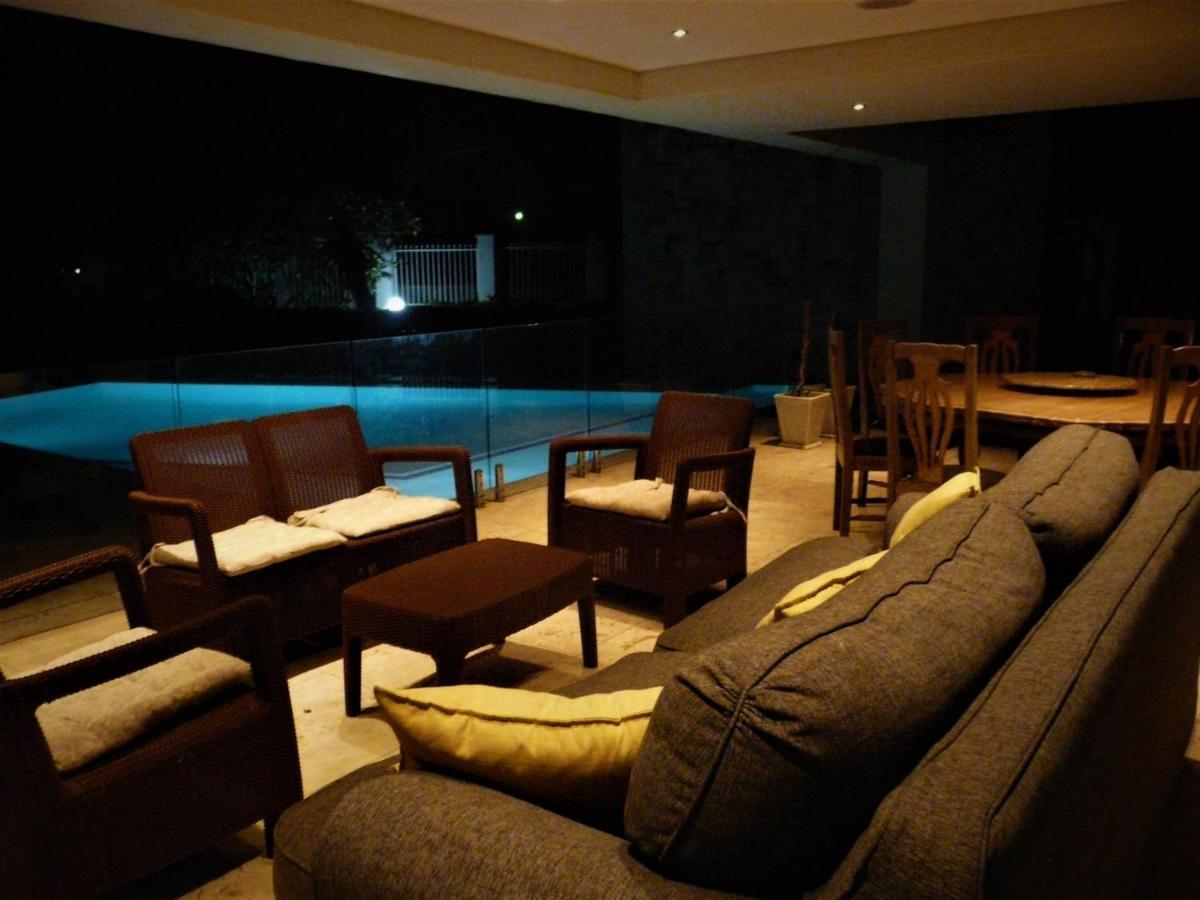 Laluxe Hotel Дърбан Екстериор снимка